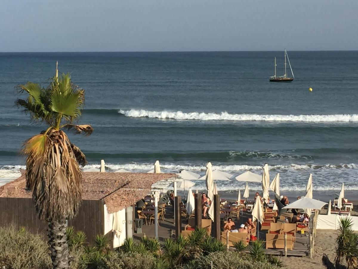 Nid Douillet Dans Les Coursives Du Village Naturiste Du Cap D Agde Exterior foto